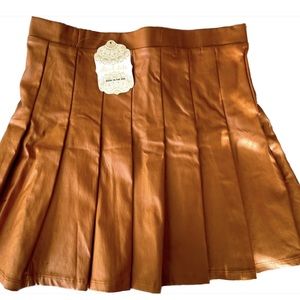 BNWT Altar’d state L pleated leather skirt